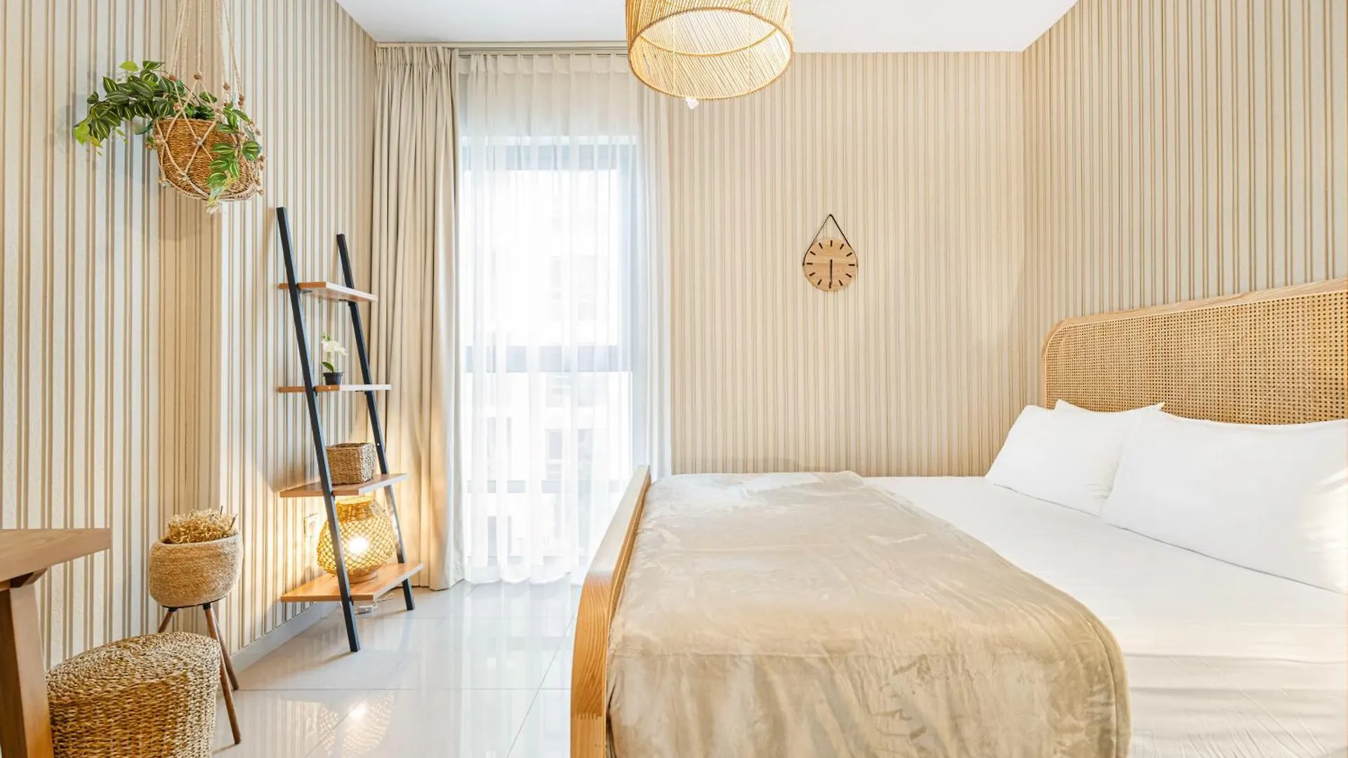 1Br Casablanca Retreat By Blue Cloud Holidays Sharjah 0*,