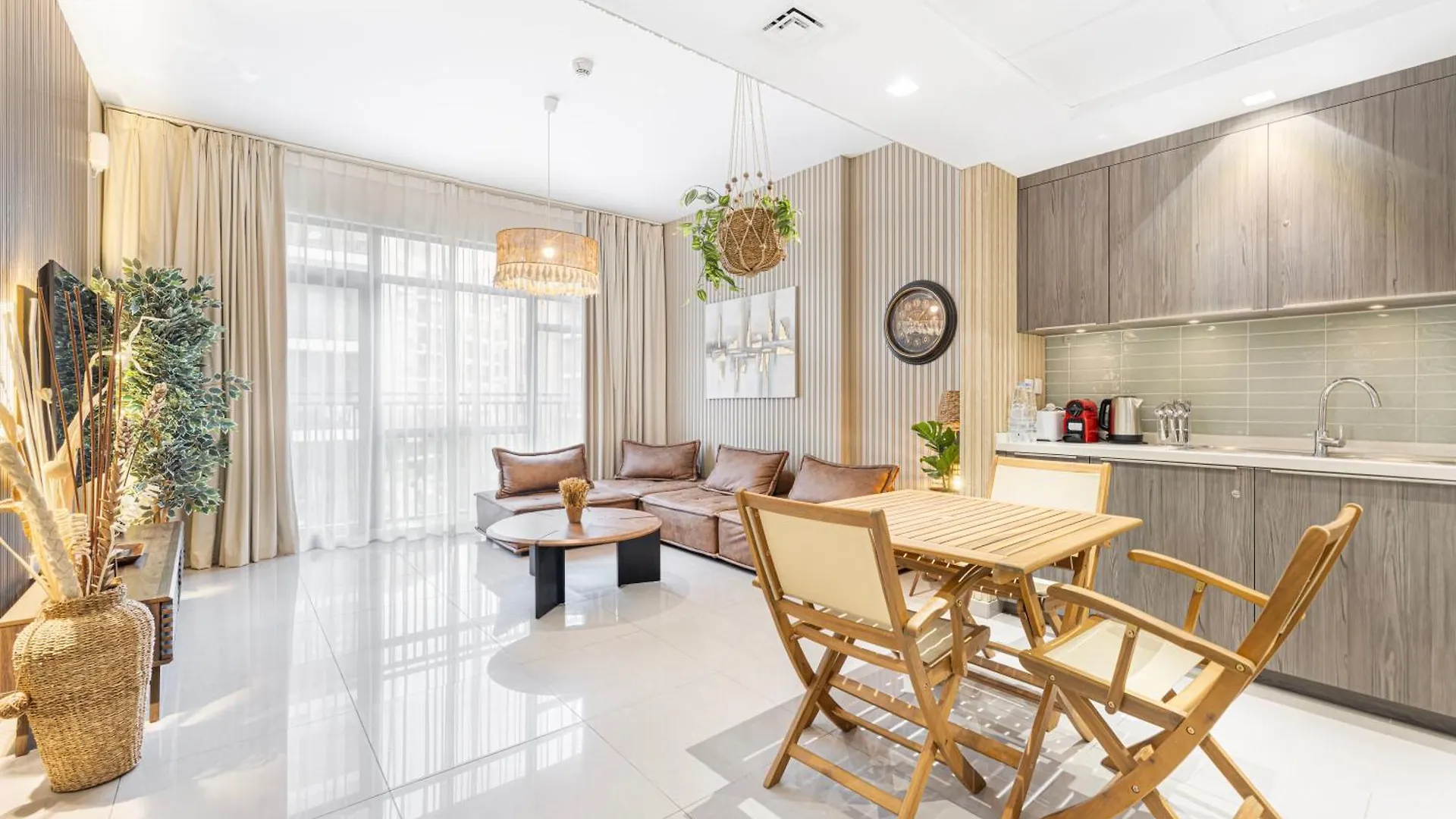 Apartment 1Br Casablanca Retreat By Blue Cloud Holidays Sharjah