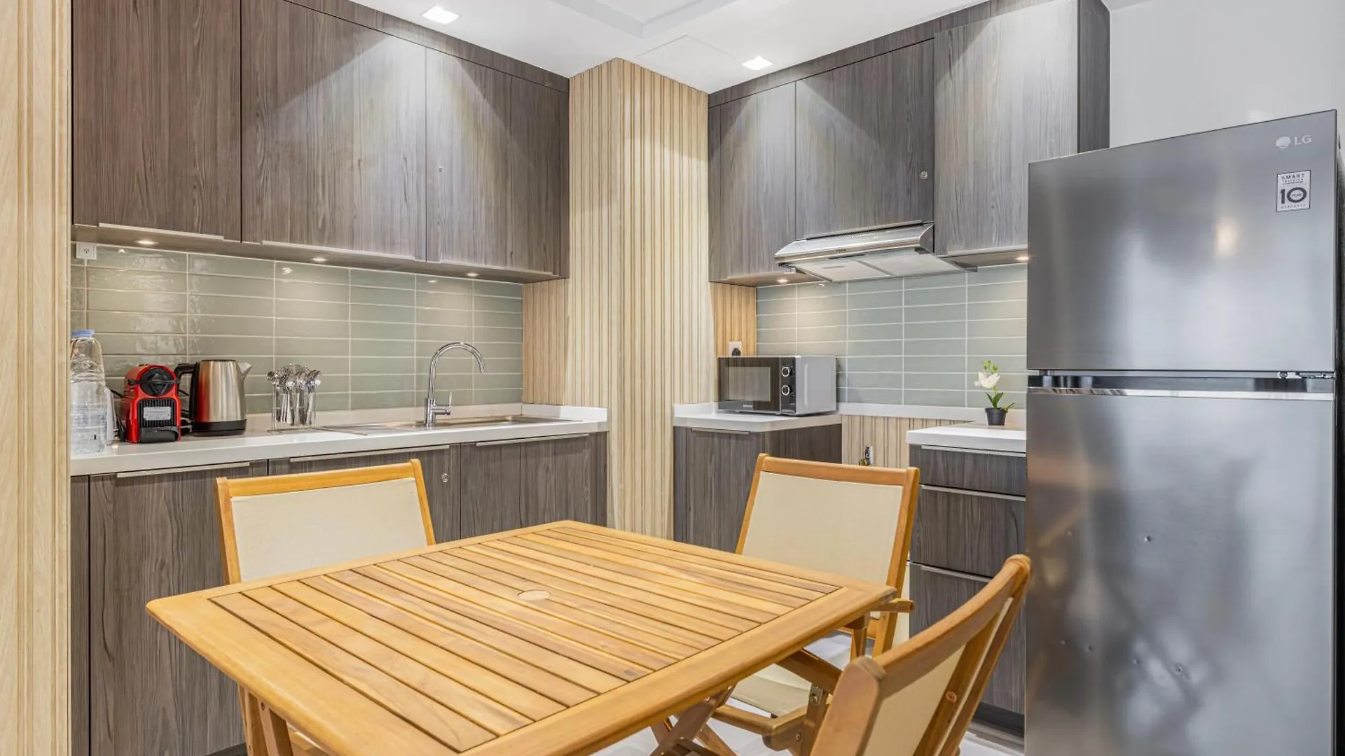 1Br Casablanca Retreat By Blue Cloud Holidays Sharjah United Arab Emirates
